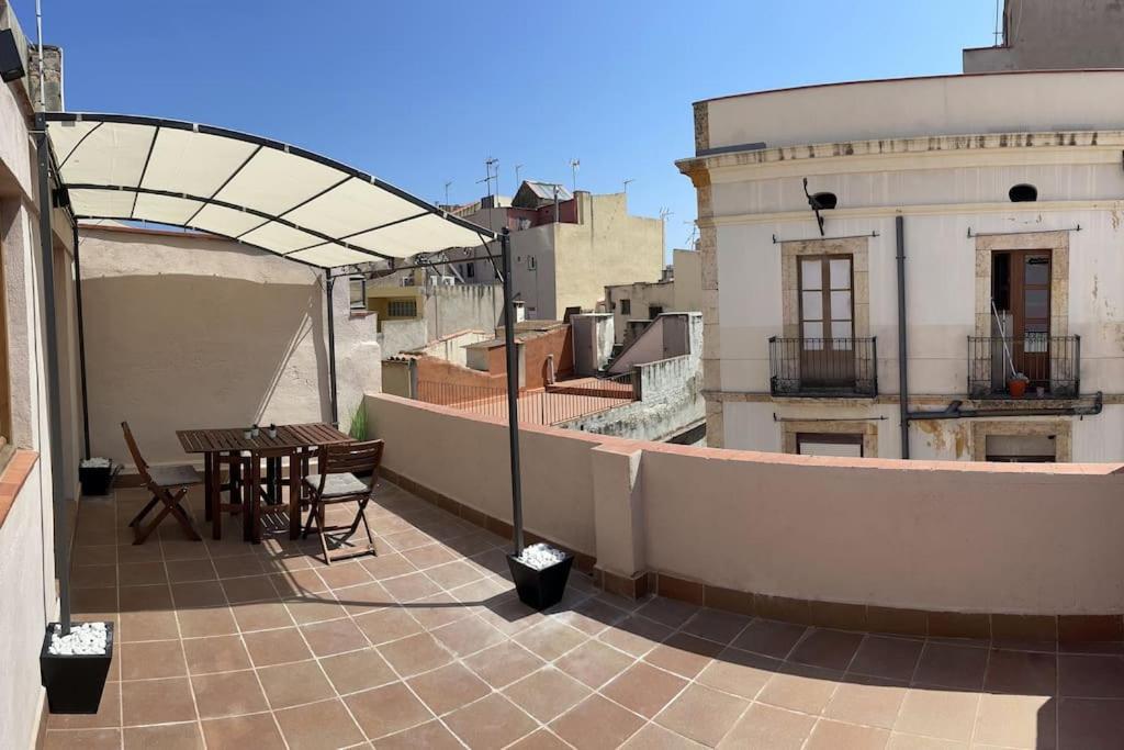 Casa Ferrers Piso 5. Precioso Atico Con Terraza Apartment Tarragona Exterior photo